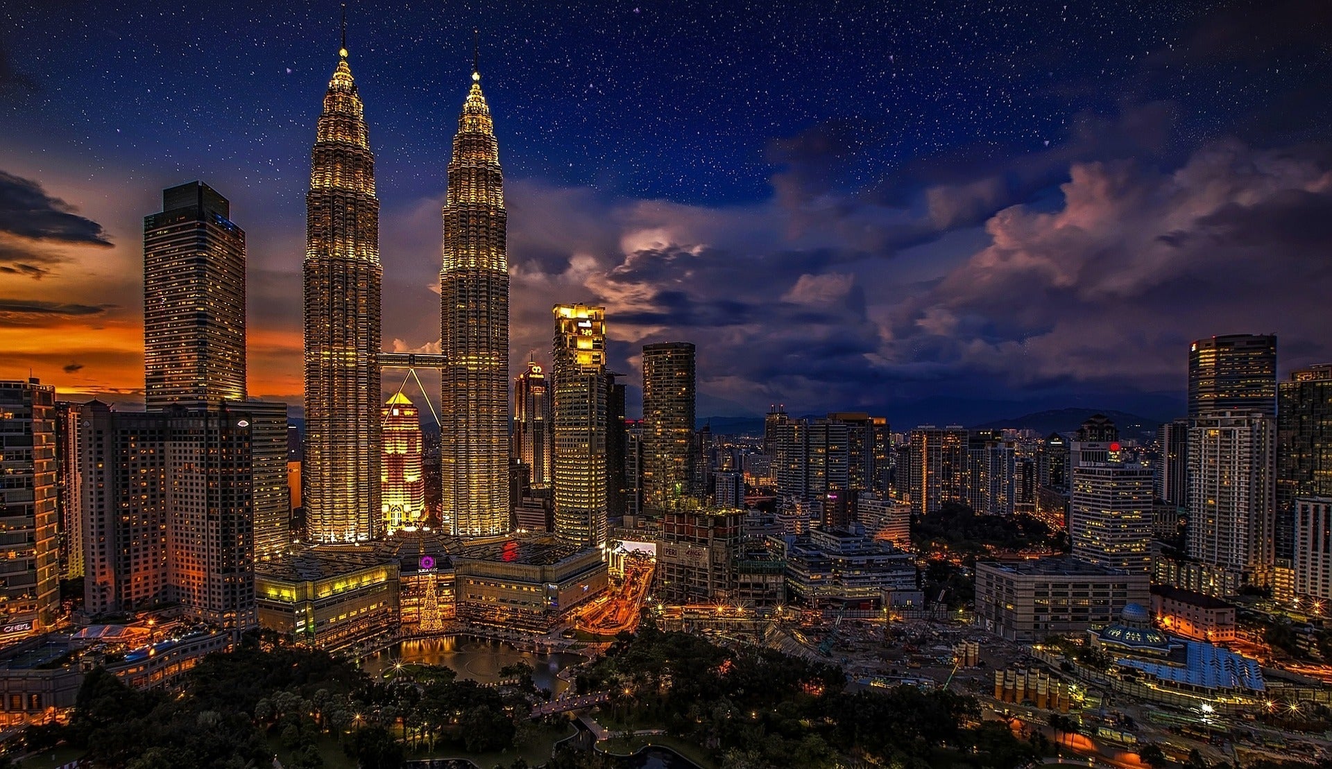 NICOTINE POUCHES KL, SNUS IN KUALA LUMPU, NOMA PREMIUM POUCHES
