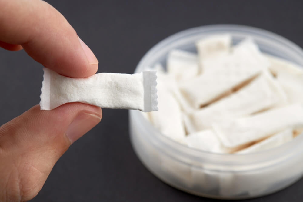 Moist vs Dry Nicotine Pouches: What’s the Real Difference, and Why It Matters